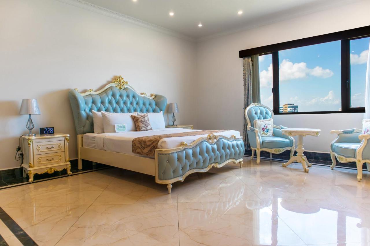 Golden Bay Belize Hotel ベリーズシティ エクステリア 写真