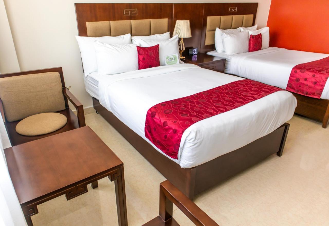 Golden Bay Belize Hotel ベリーズシティ エクステリア 写真